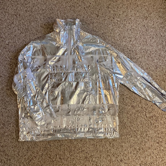 Nike Metallic Jacket - Picture 2 of 6